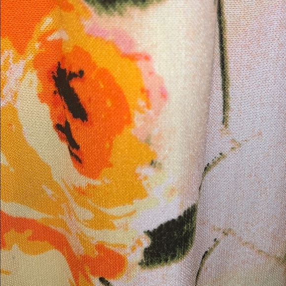 Flows print dress with shorts - Picture 3 of 3